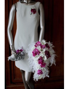 Bouquet Mariée, boutonnière, coussin d'alliance et cœurs de voiture