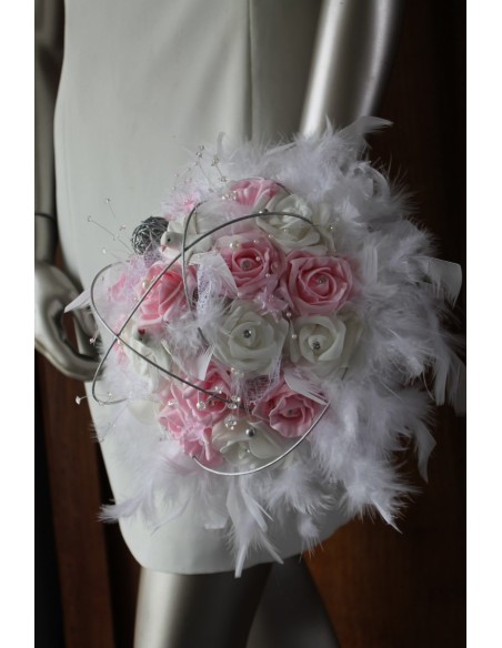 Bouquet Mariée Blanc et Rose plumes, rotin, colombes!