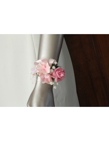 Bracelet de fleurs mariage rose hortensia rose clair