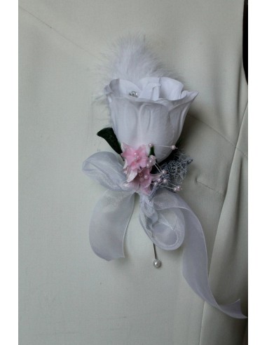 Bouquet de Mariée Rond thème rose, gris et blanc avec plumes