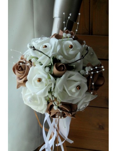 Bouquet demoiselle d'honneur avec des Roses Chocolat et perles