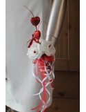 Bouquet demoiselle d\'honneur rouge pour mariage avec des roses