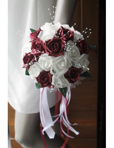 Bouquet mariee rond bordeaux diamantes