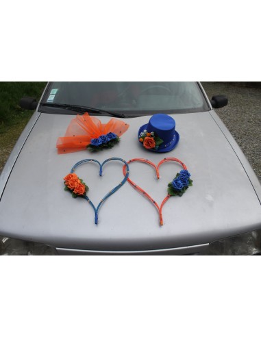 Décoration voiture mariage Chapeau voile et cœurs orange et bleu roi