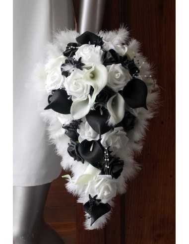 Lot bouquet et 3 boutonnières arums noir et blanc