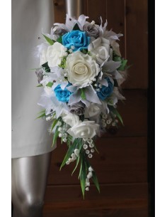 Bouquet de mariée Roses, Lys, gypsophile et muguet blanc turquoise 2