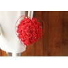 Bouquet de mariée, boutonnière thème "cœur" avec roses rouges