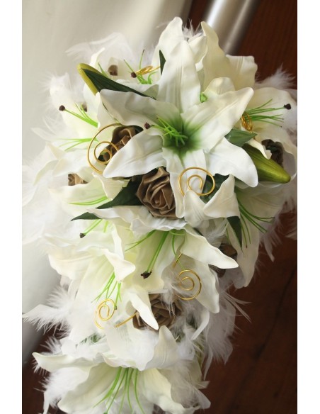 Bouquet de Mariée lys Blanc Tombant thème Or plumes