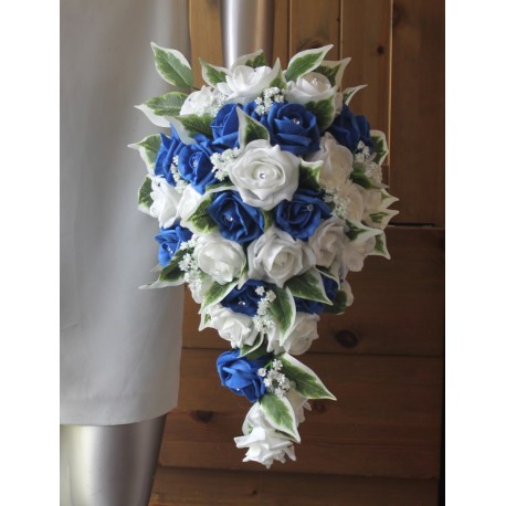 Bouquet de mariée cascade Mariage thème bleu roi et blanc