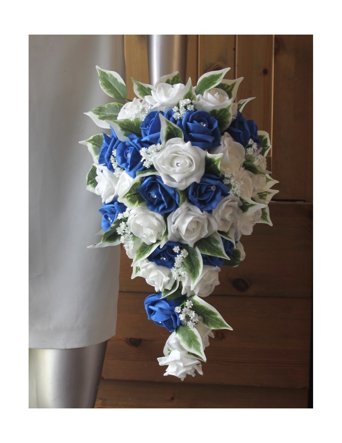 Bouquet de mariée cascade Mariage thème bleu roi et blanc