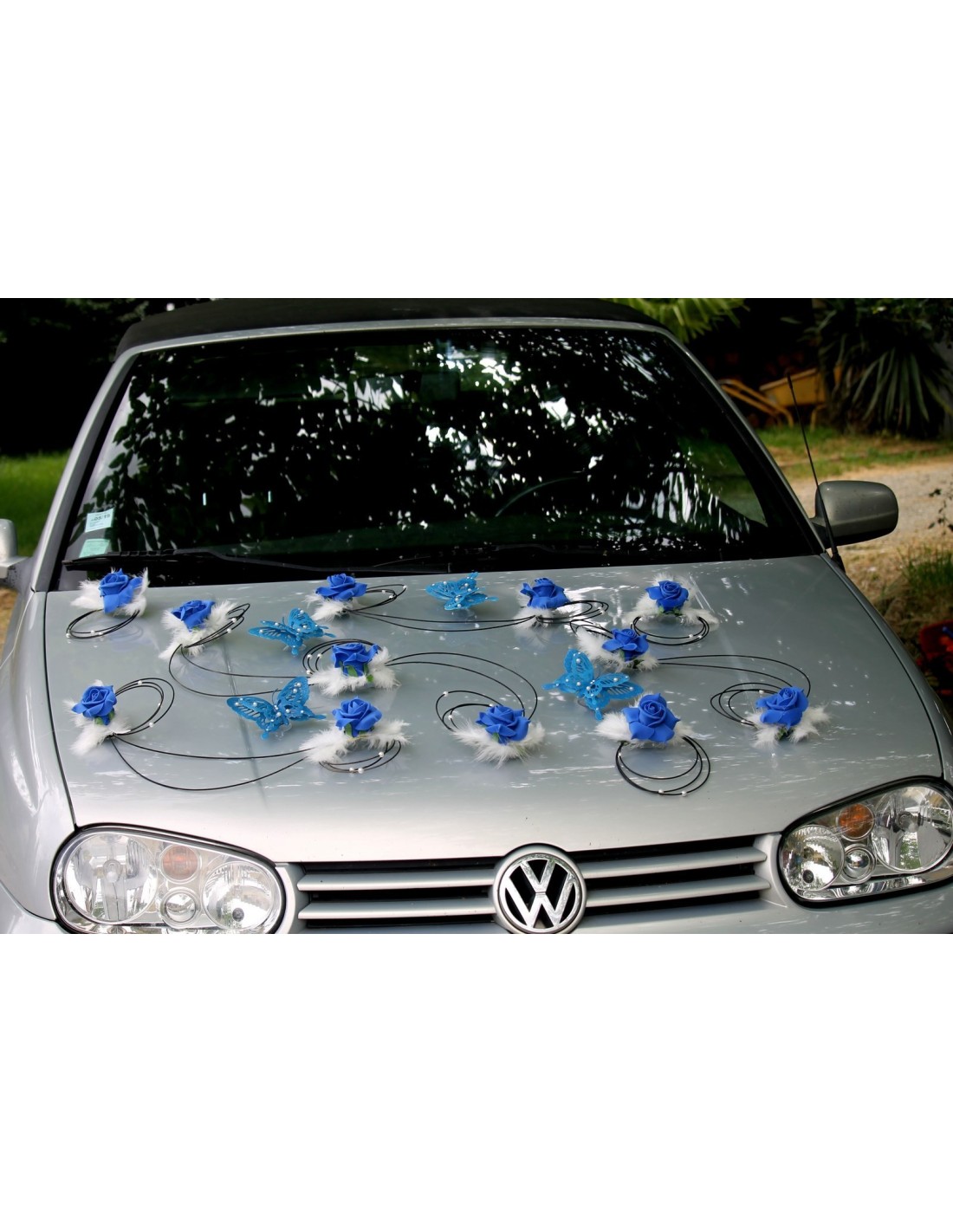 Décoration voiture mariés mariage bleu royal noir papillon