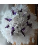 Bouquet mariée et boutonnière blanc et violet plumes