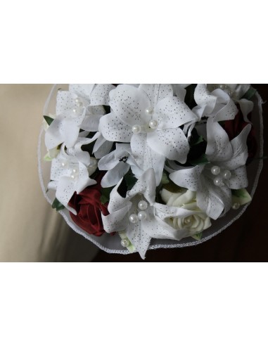 Bouquet Mariée Rond "Chérie" élégant avec des roses, lys et perles
