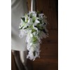 Bouquet de Mariée Tombant lys blanc et vert anis