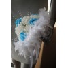 Bouquet de mariée bleu et blanc avec plumes