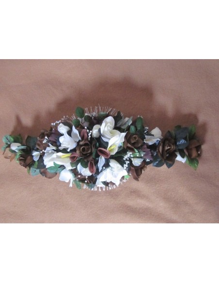 Décoration de voiture de mariage thème chocolat avec des roses