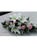 Bouquet de voiture mariage roses et lys blanc et rose tendre