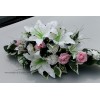 Bouquet de voiture de mariage avec roses et lys blanc et rose tendre
