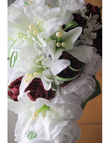Bouquet de la Mariée cascade Lys et Roses bordeaux ou rouge
