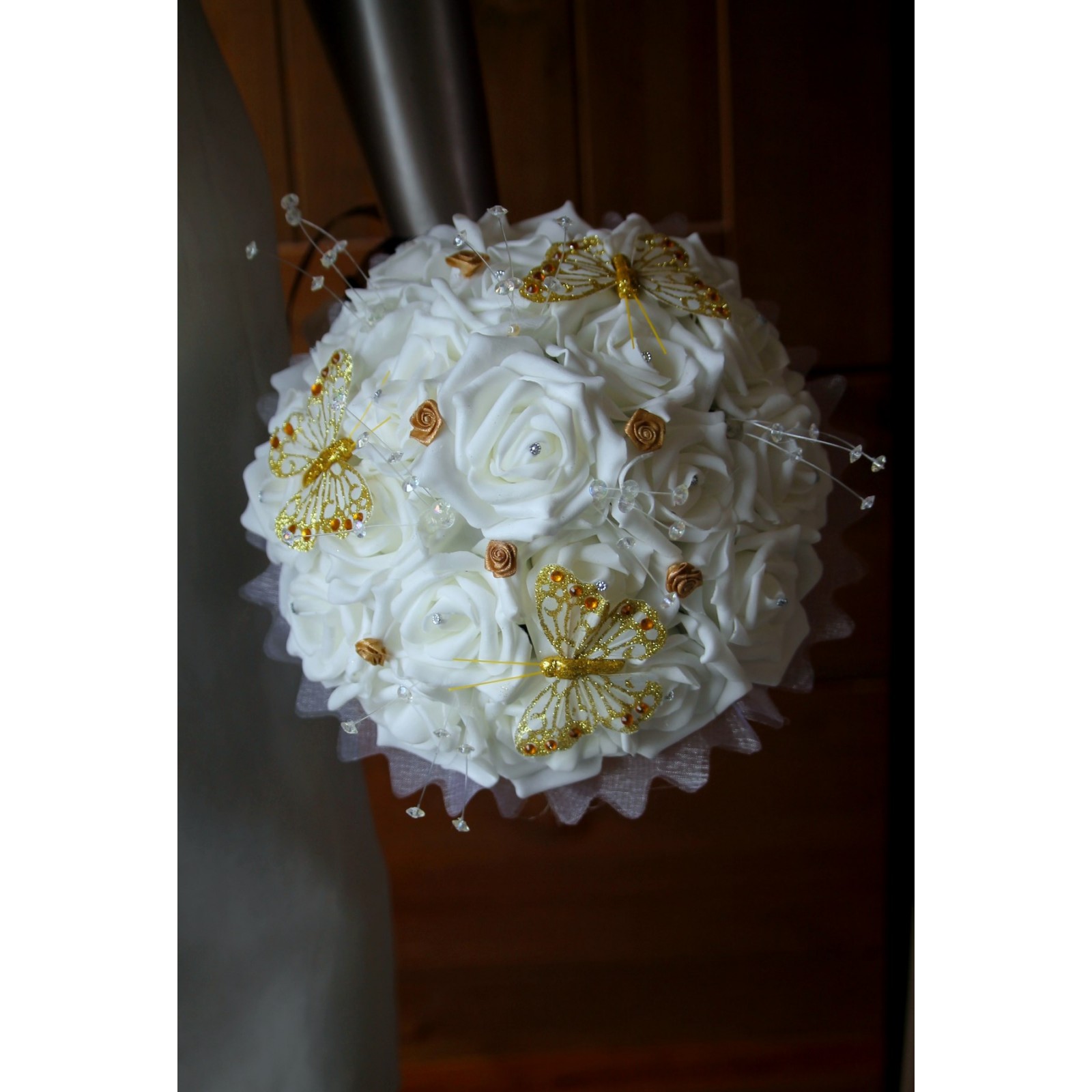 Bouquet de mariage couleur or avec des fleurs artificielles