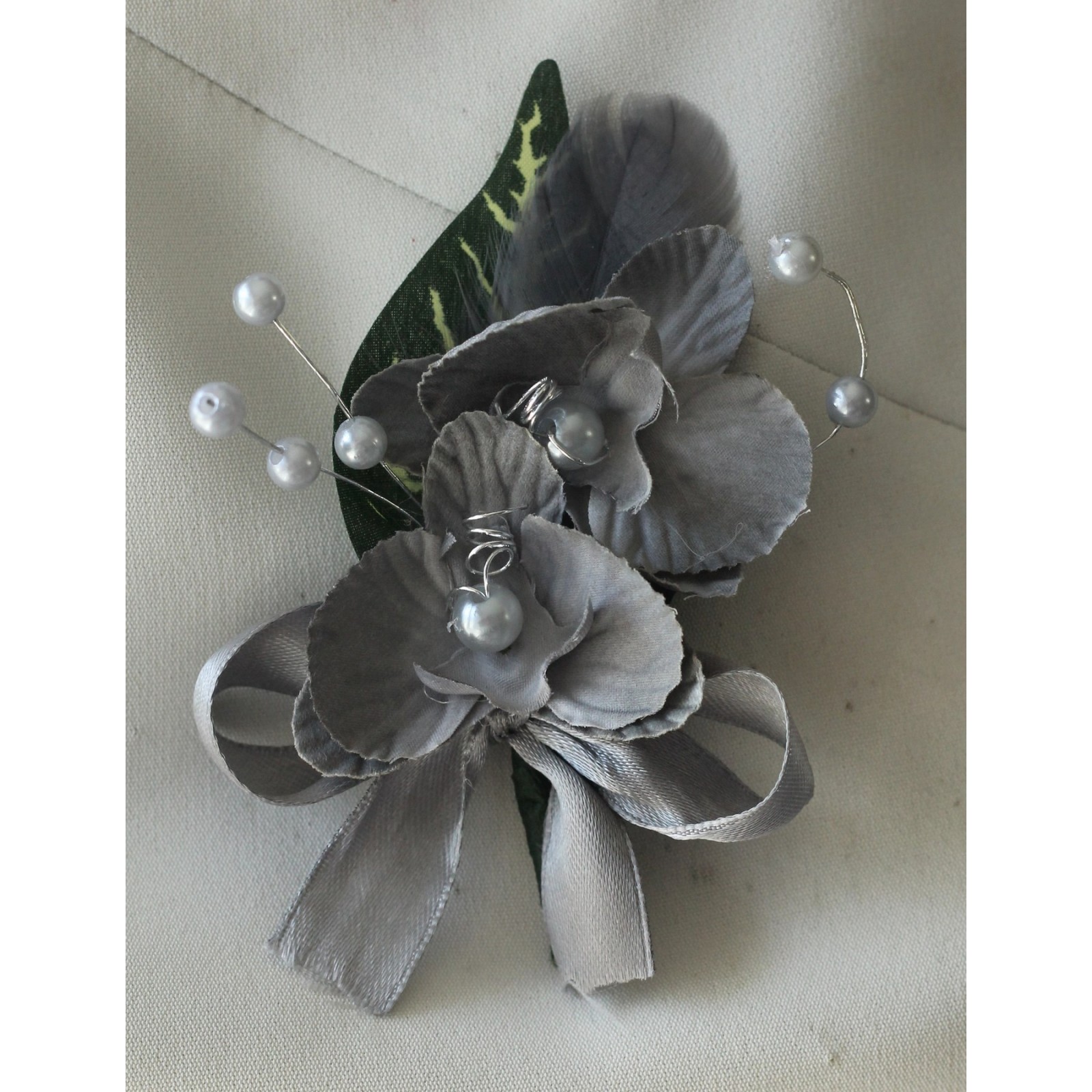 LOT Boutonnière, bracelet et épingle cheveux Mariage Orchidées gris -  Bouquet-de-la-mariee