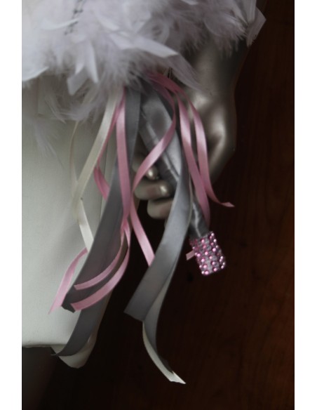 BOUQUET MARIÉE AVEC PLUMES ET PERLES COULEUR BLANC, ROSE ET GRIS
