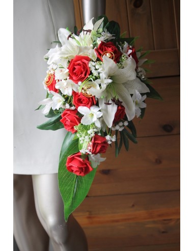 Bouquet de mariée rouge tombant avec Lys, Roses, fil d'aluminium