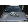 Décoration de voiture Mariage Élégant avec roses et lys