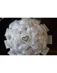 Bouquet Mariée Rond roses satinée blanches 2