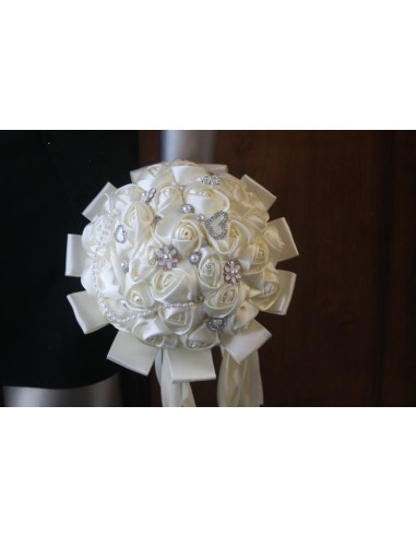 Bouquet Mariée Rond roses satinée ivoire