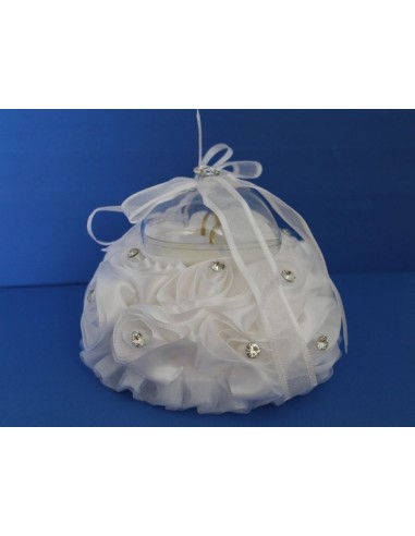 Coussin d'alliances cœur et roses blanches