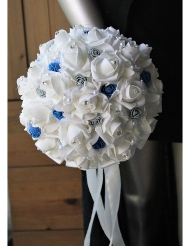 Bouquet mariée ivoire, bleu et gris orné des strass