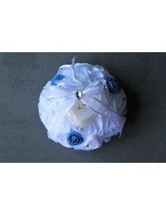 Coussin d'alliances cœur bleu roi et blanc satinée 2