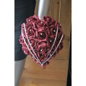 Bouquet de mariee, boutonnière thème "coeur" avec roses bordeaux