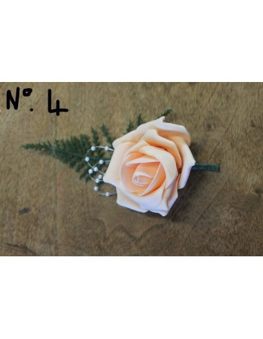 Lot de 13 Boutonnières Mariage couleur blanc et peche
