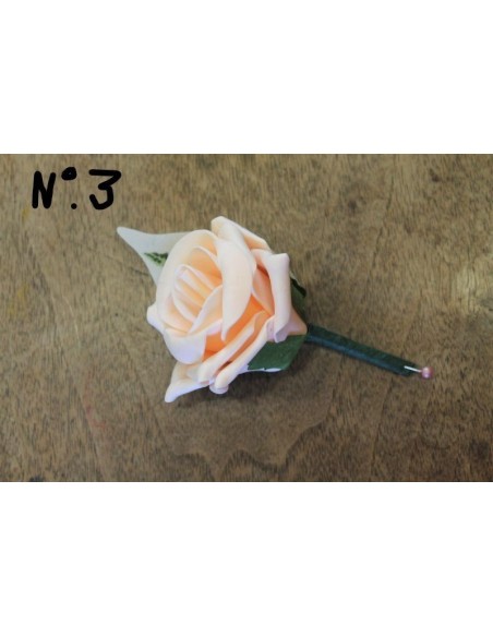 Lot de 13 Boutonnières Mariage couleur blanc et peche Lot de 13 Boutonnières Mariage couleur blanc et peche