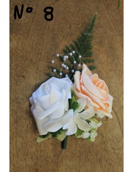 Lot de 13 Boutonnières Mariage couleur blanc et peche Lot de 13 Boutonnières Mariage couleur blanc et peche