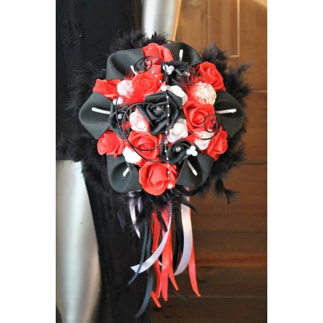 Bouquet mariée rouge et noir perles plumes