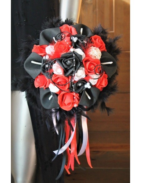 Bouquet mariée rouge et noir perles et plumes