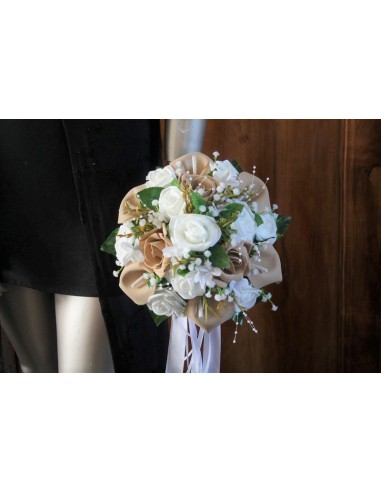 Bouquet de mariée blanc et beige arums et roses