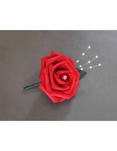 Boutonnière mariage rose rouge perles et strass