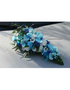 Décoration voiture mariage bleu, turquoise avec roses, orchidées...