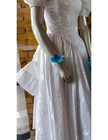 Compositions florales mariage orchidées bleu turquoise et blanc