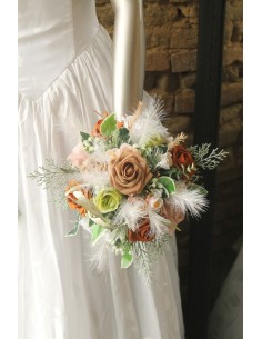 Compositions florales pour mariage thème forêt enchantée