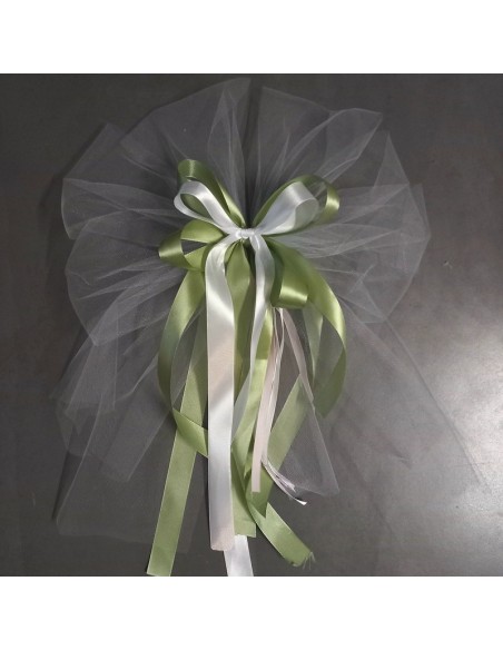 Compositions florales pour mariage vert sauge, rose et blanc