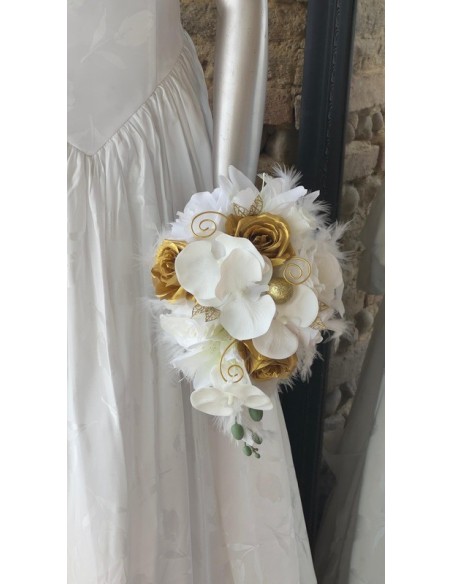 Bouquet tombant mariage blanc et or