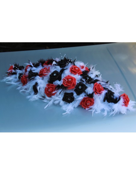 Bouquet de voiture rouge, noir et blanc plumes perles et strass