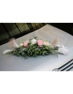 Composition florale voiture mariés chic champêtre