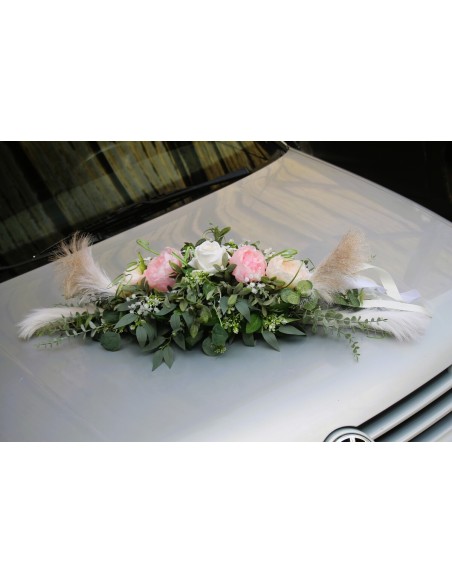 Composition florale voiture mariés chic champêtre