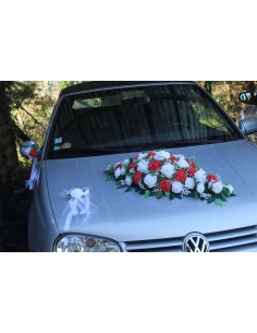 Compositions florales mariage Roses blanches et rouges